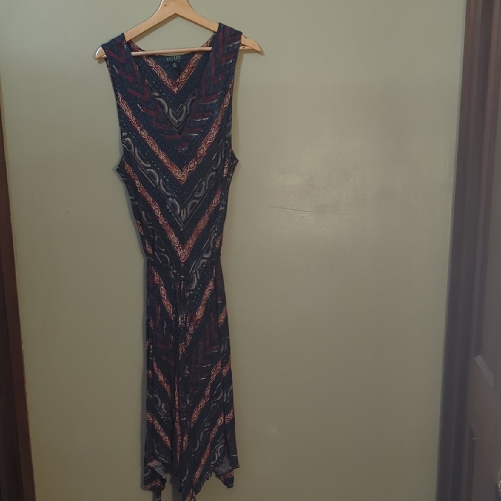 Elegant Chevron Patterned Dress